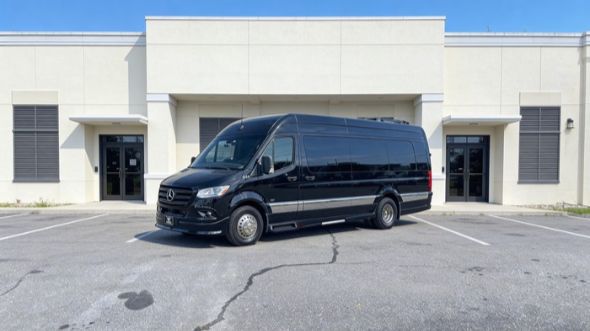 round rock 15 passenger sprinter van