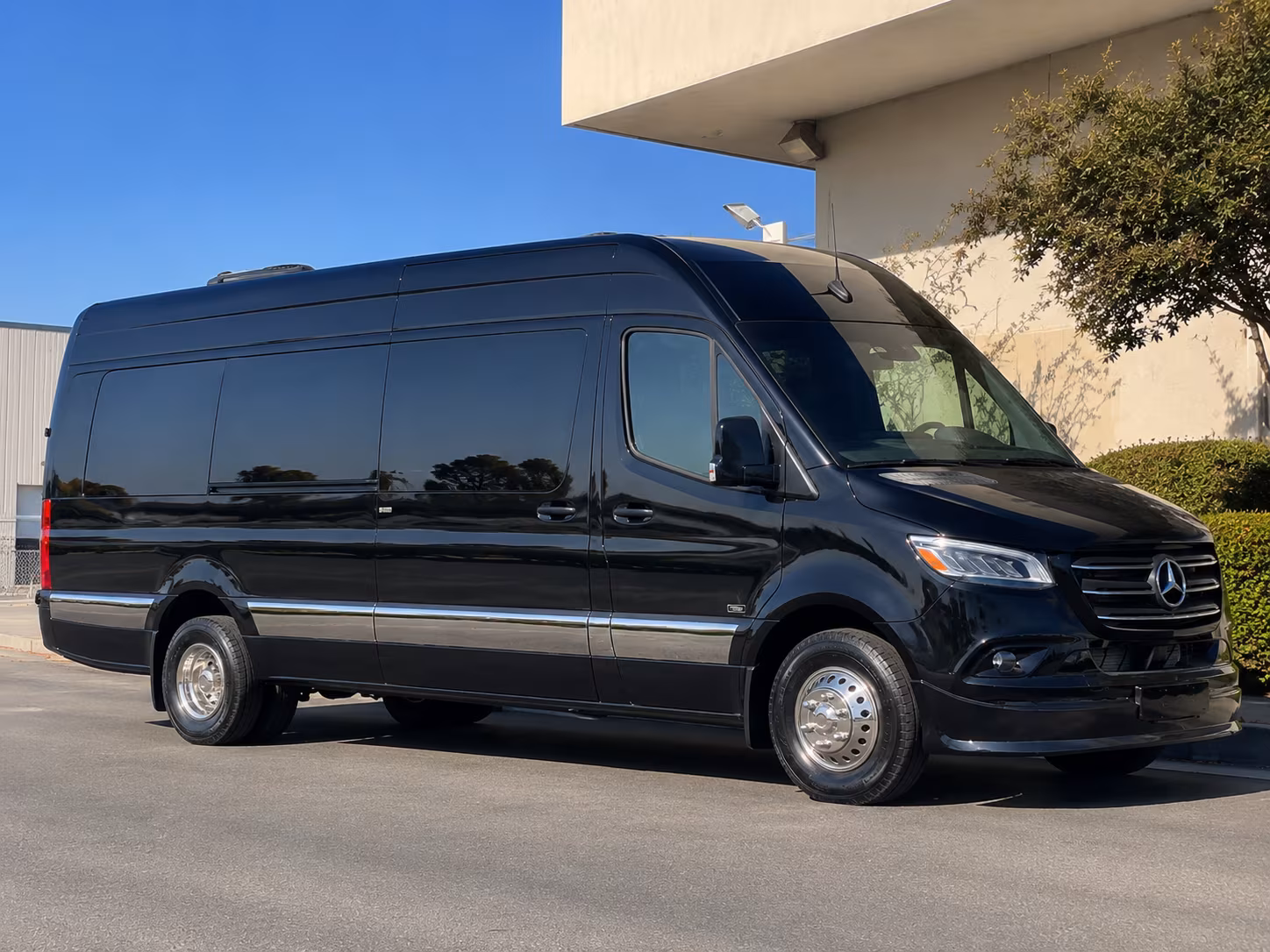 find the perfect transportation for your next corporate event 3